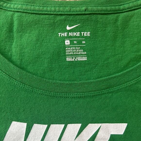 Nike t-shirt.Size XL - Picture 2 of 3